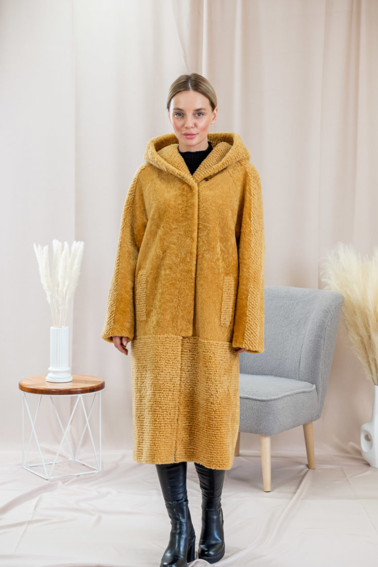 Пальто из меха овчины FAVORIT КВ-2308